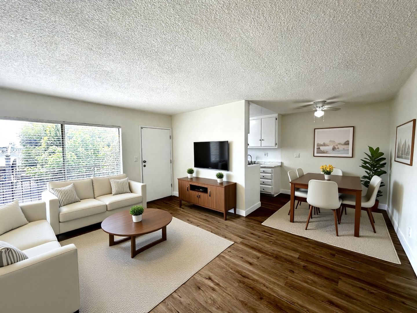 Los Angeles Apartment: 1915 W 22nd St.