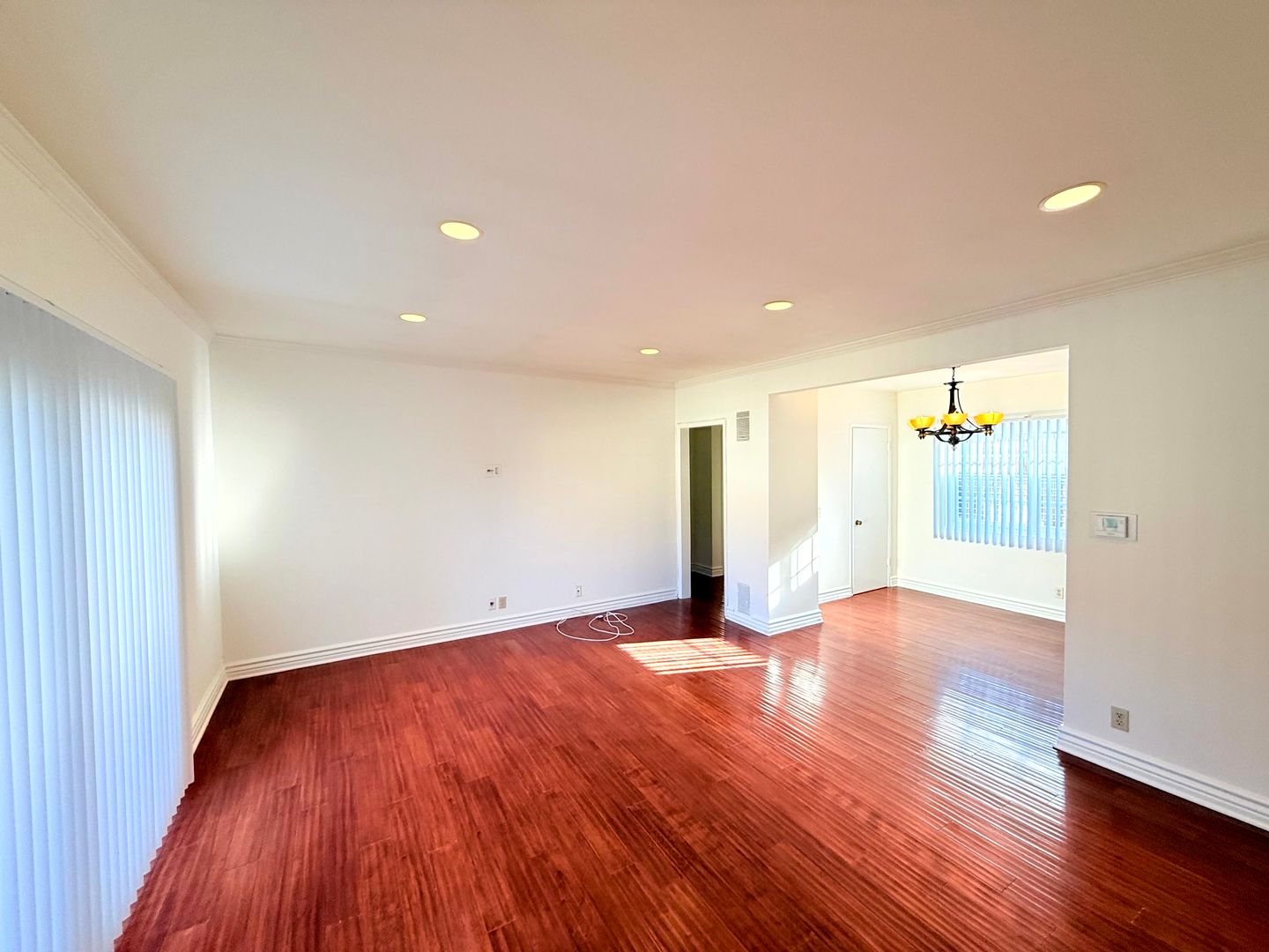 West Hollywood Apartment: 8130 Norton Ave