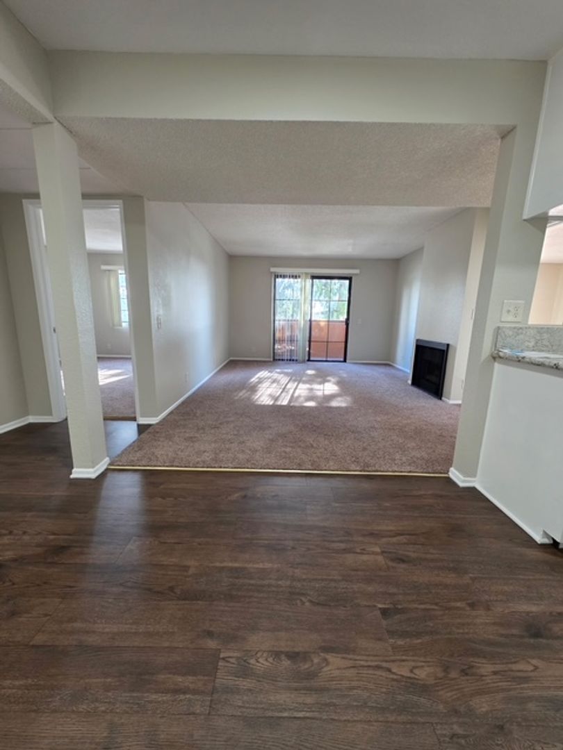 Reseda Apartment: 7235 Baird Avenue