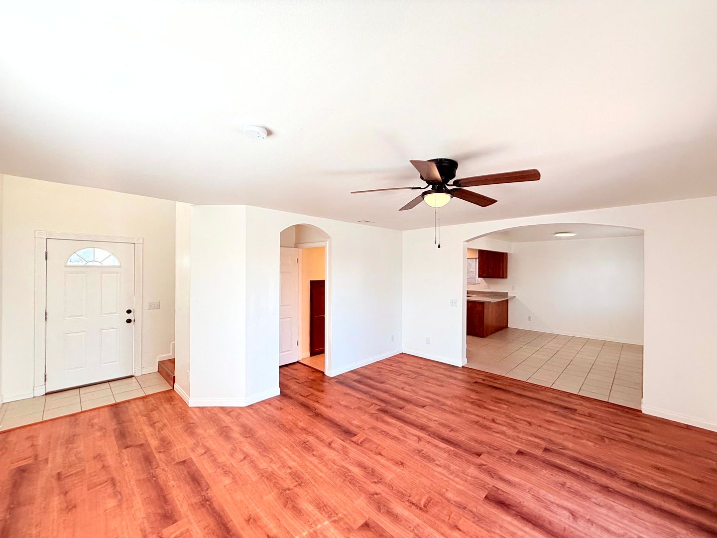 San Pedro Apartment: 762 W. 21st St.