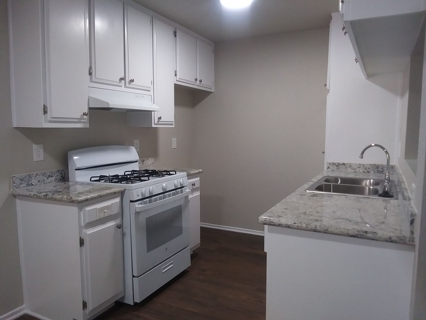Santa Clarita Apartment: 17740 Scherzinger Lane