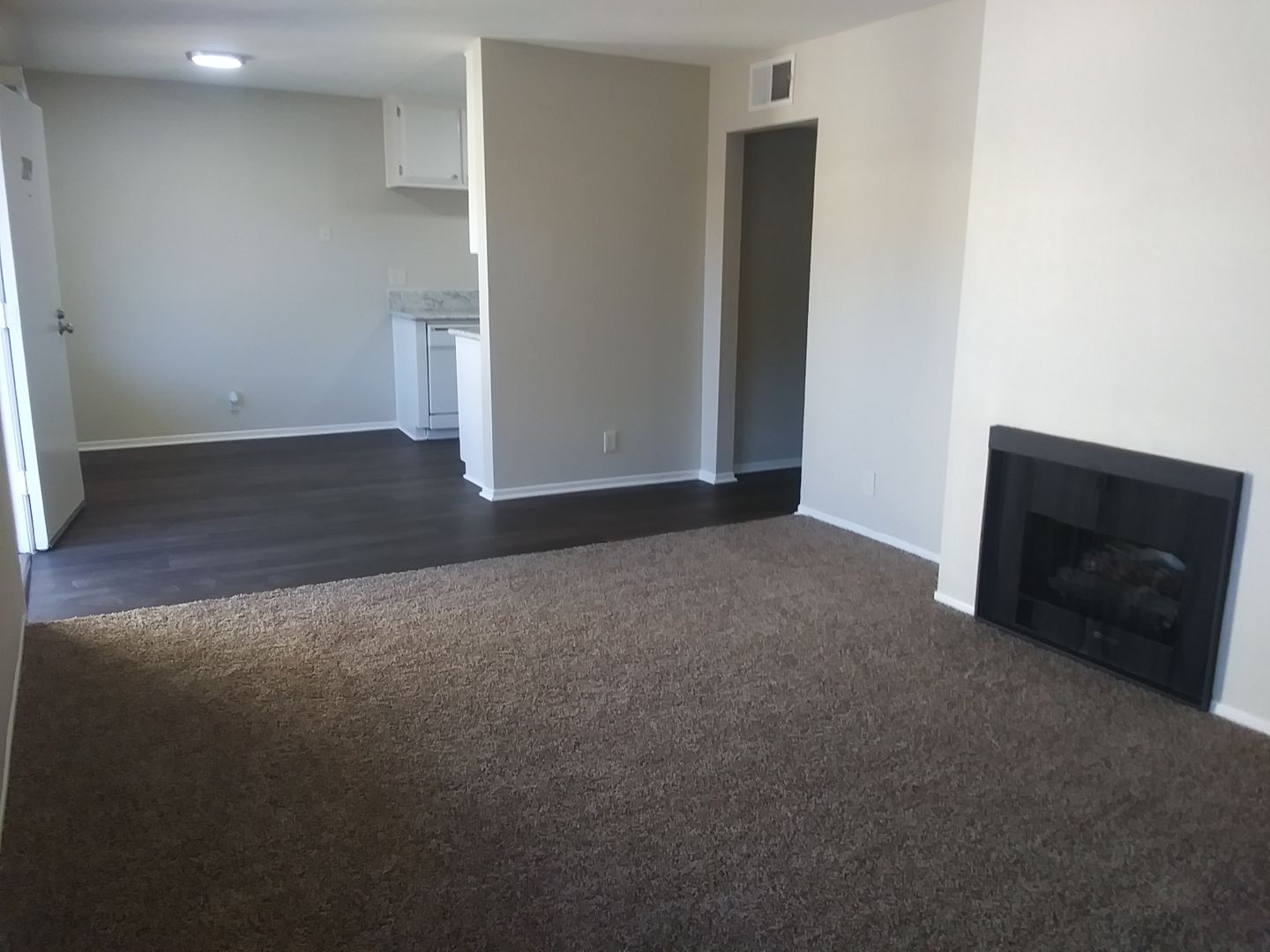 Santa Clarita Apartment: 17740 Scherzinger Lane
