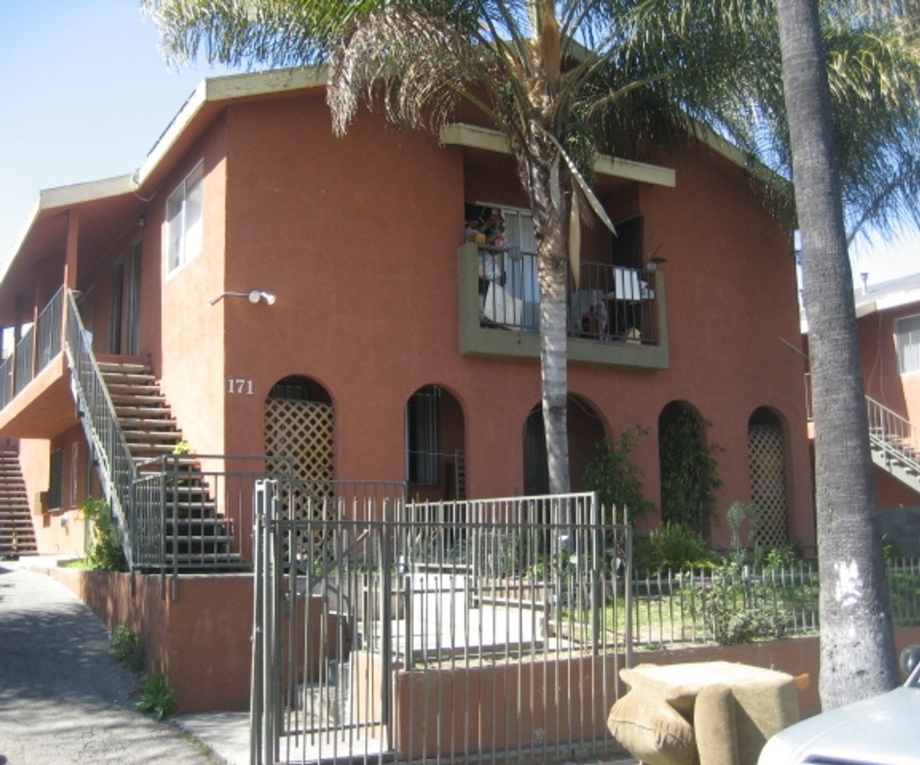 Los Angeles Apartment: 171 N. Alexandria Plc