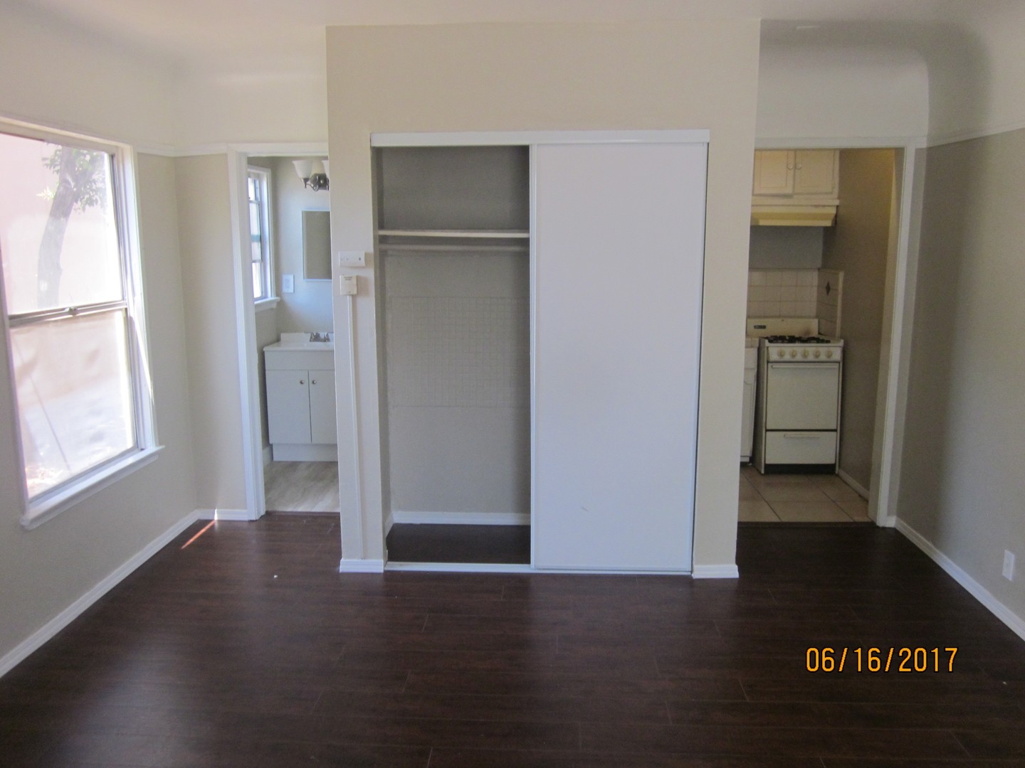 Los Angeles Apartment: 338 N. New Hampshire Ave.