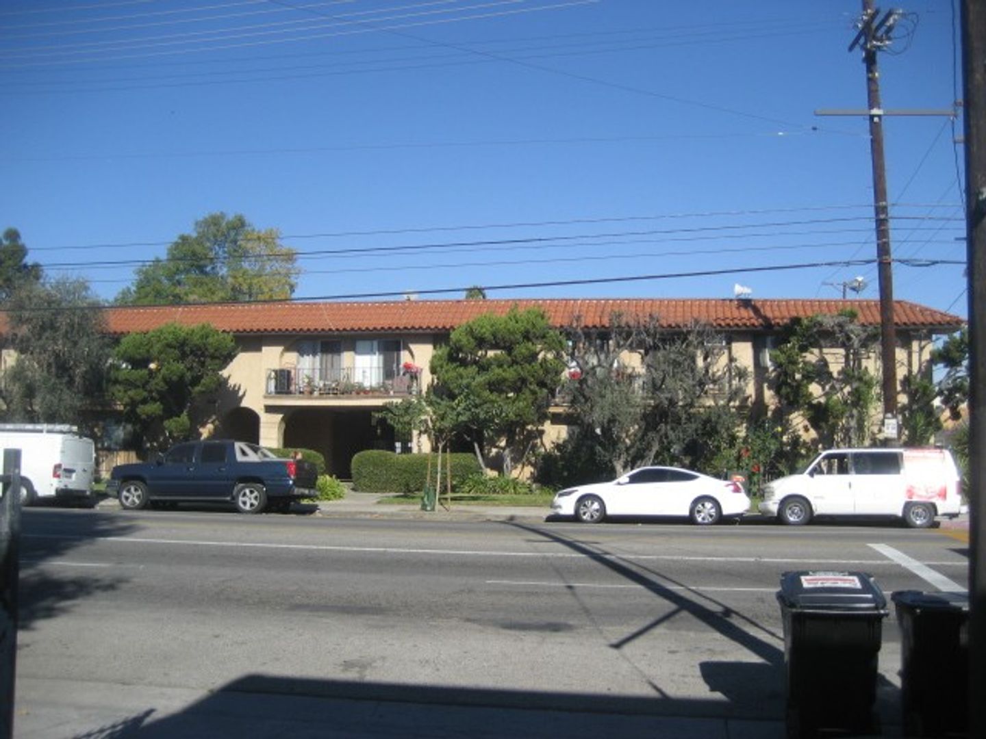 VAN NUYS Apartment: 14209 Vanowen St.