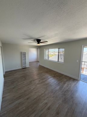 2 Bed 1 Bath Rental at 1324 W. 93rd Street, 07, Los Angeles, CA – photo 1