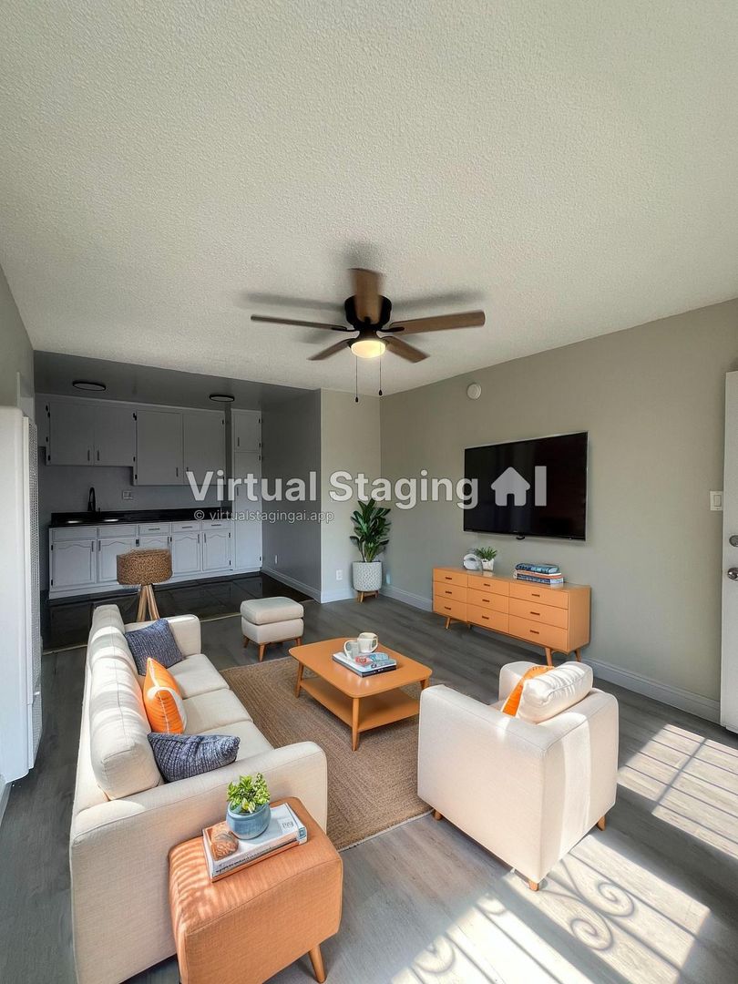 Los Angeles Apartment: 3511 W. 15th Street