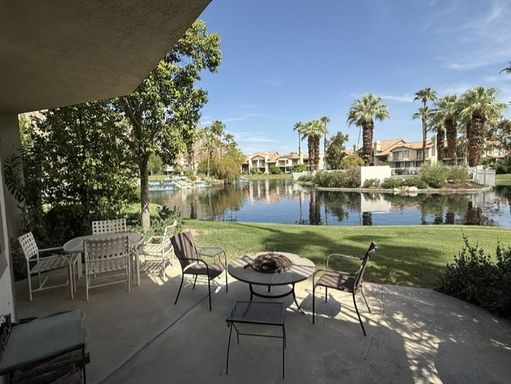 MOVE IN SPECIAL - Home in PGA on the water – photo 1