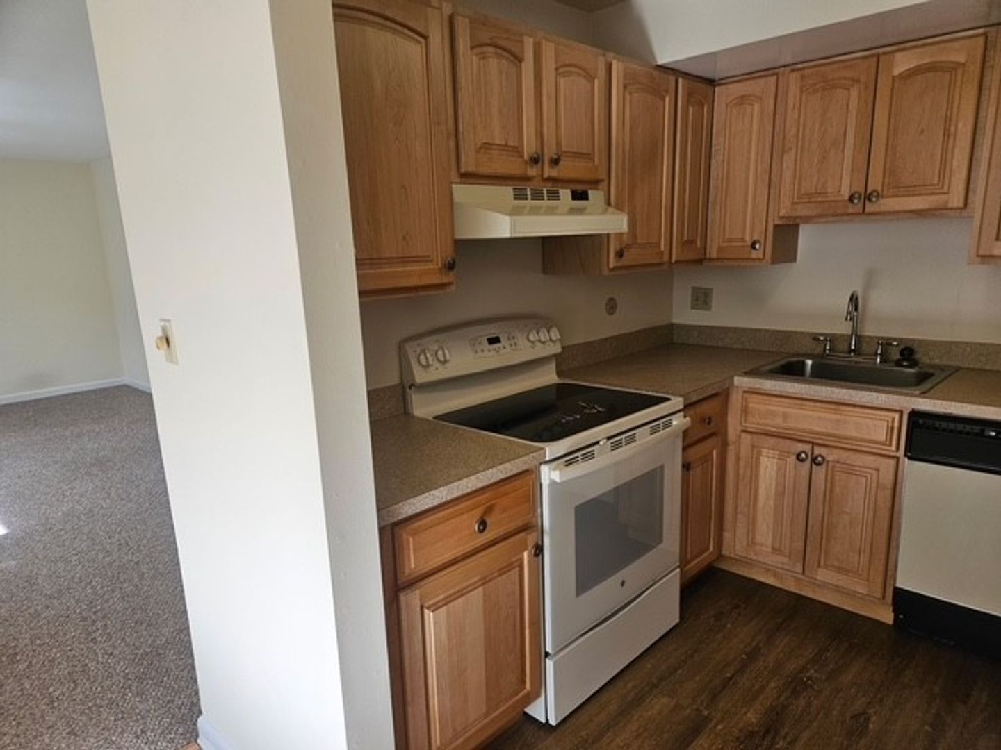 Wood Ridge Apartments