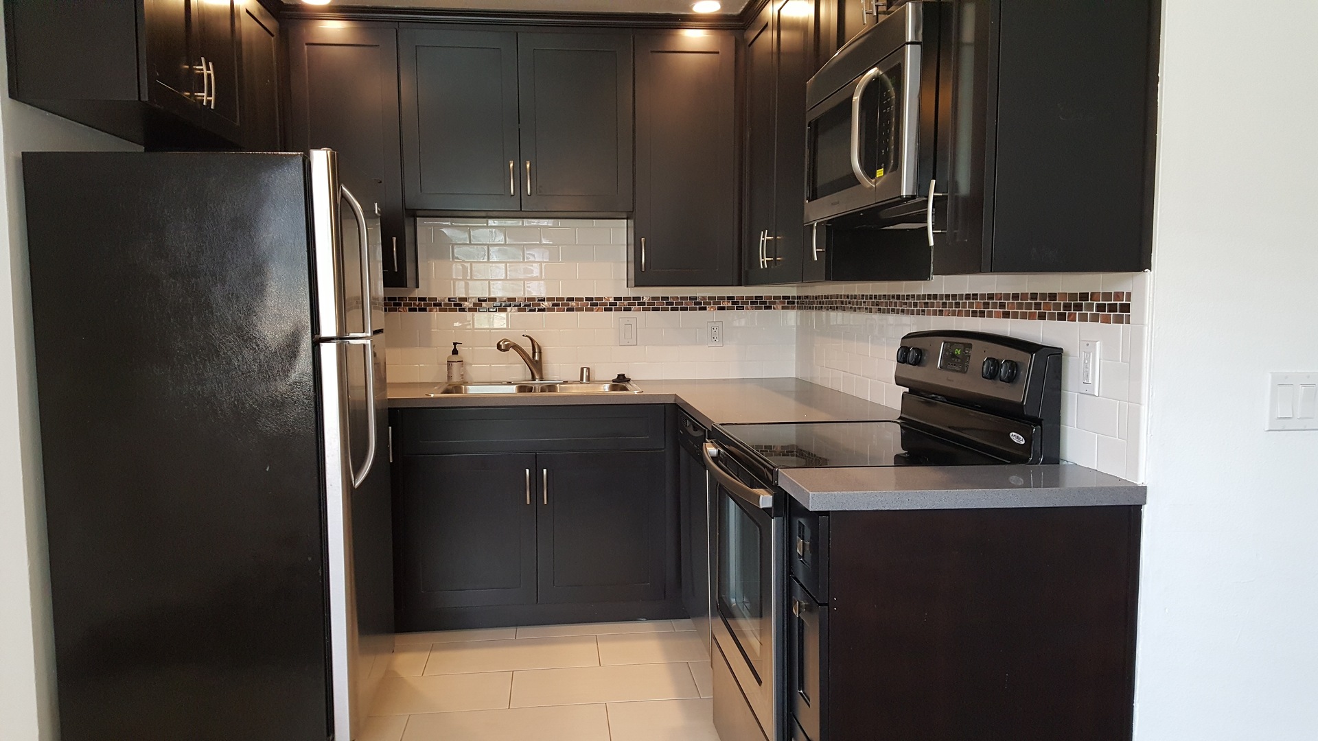 Los Angeles Apartment: 3811 N. Figueroa