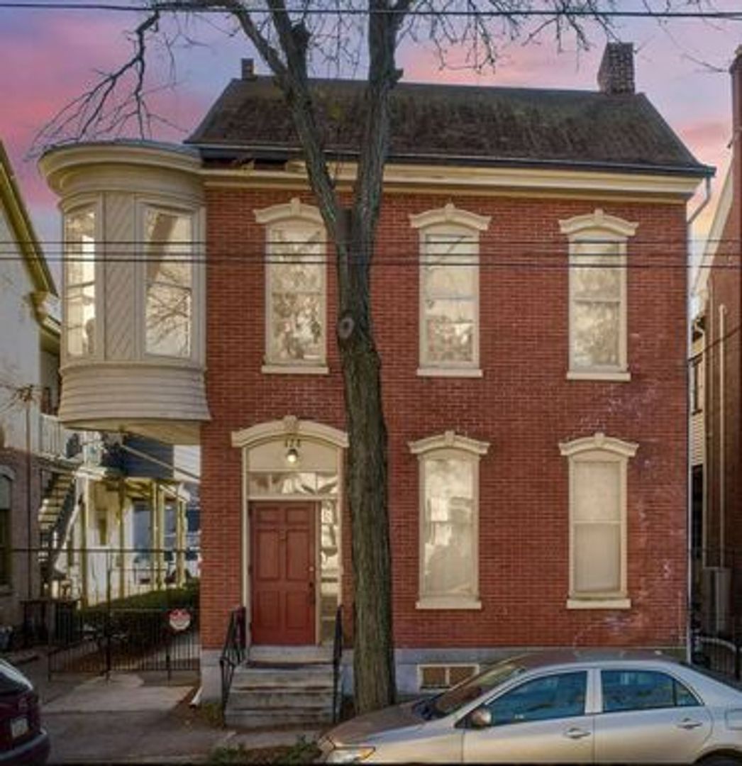 Pottstown Apartment: 428 King St