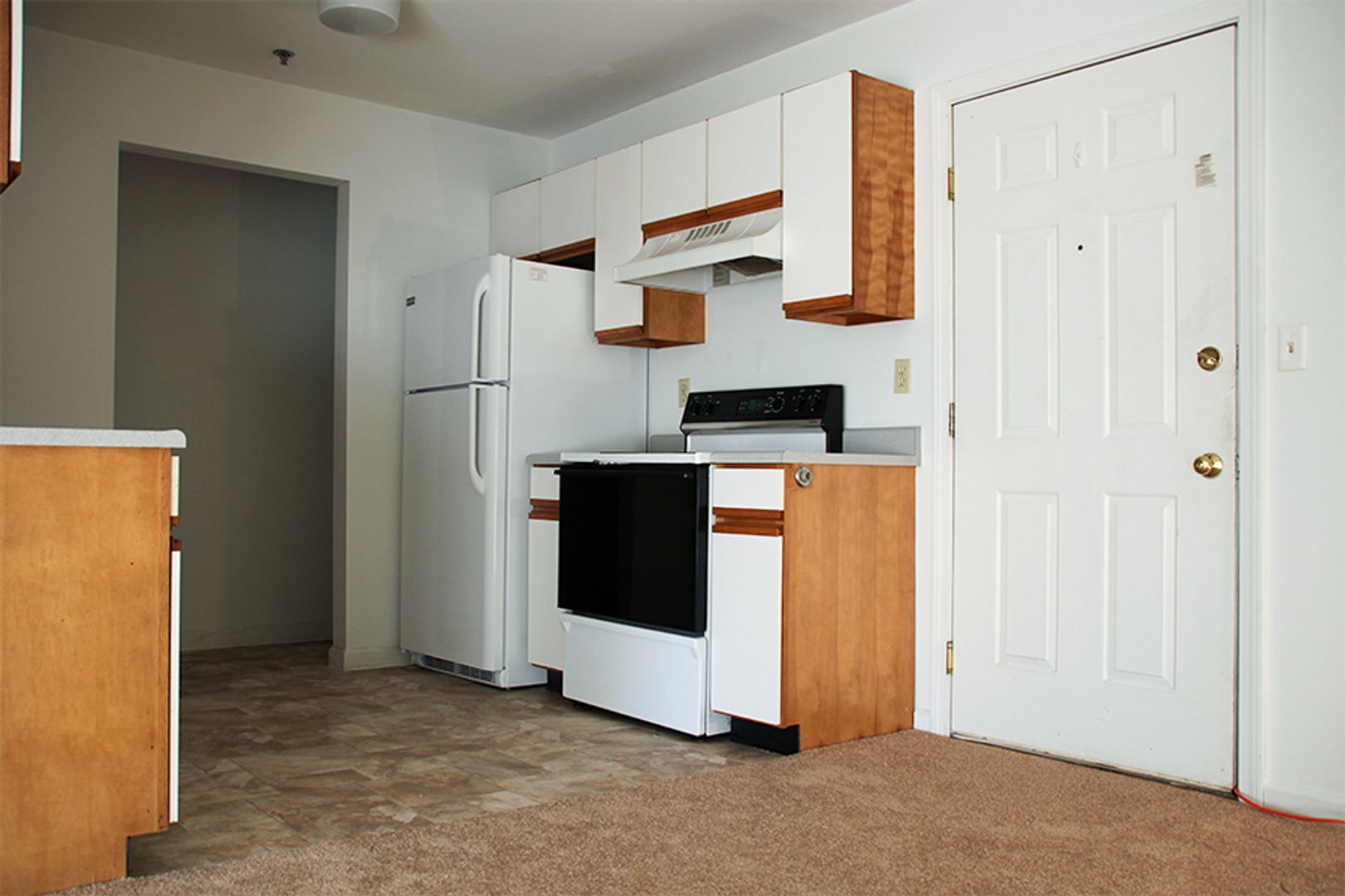 South Burlington Apartment: Olde Orchard Park