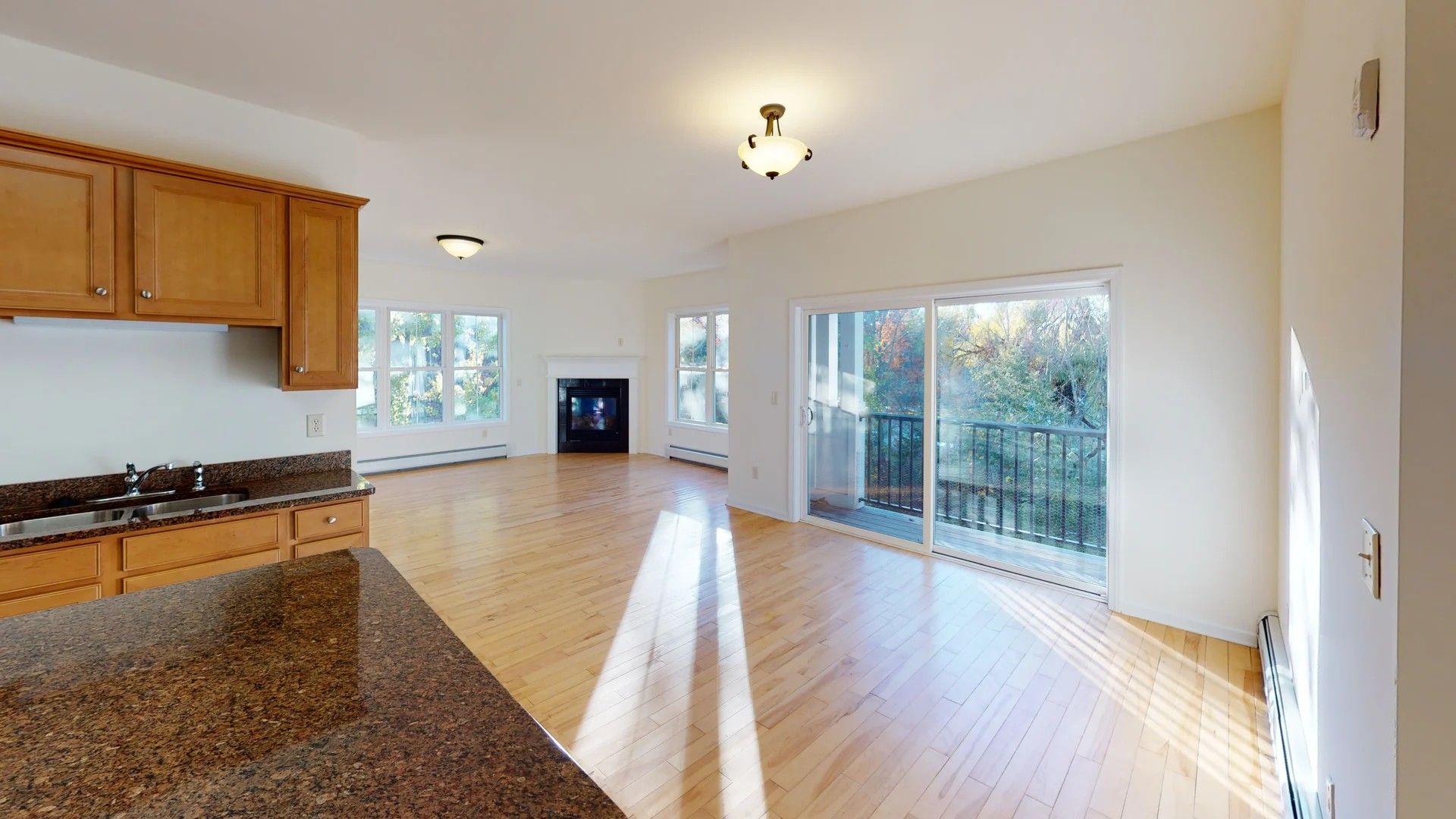 South Burlington Apartment: 150/152 Allen Road