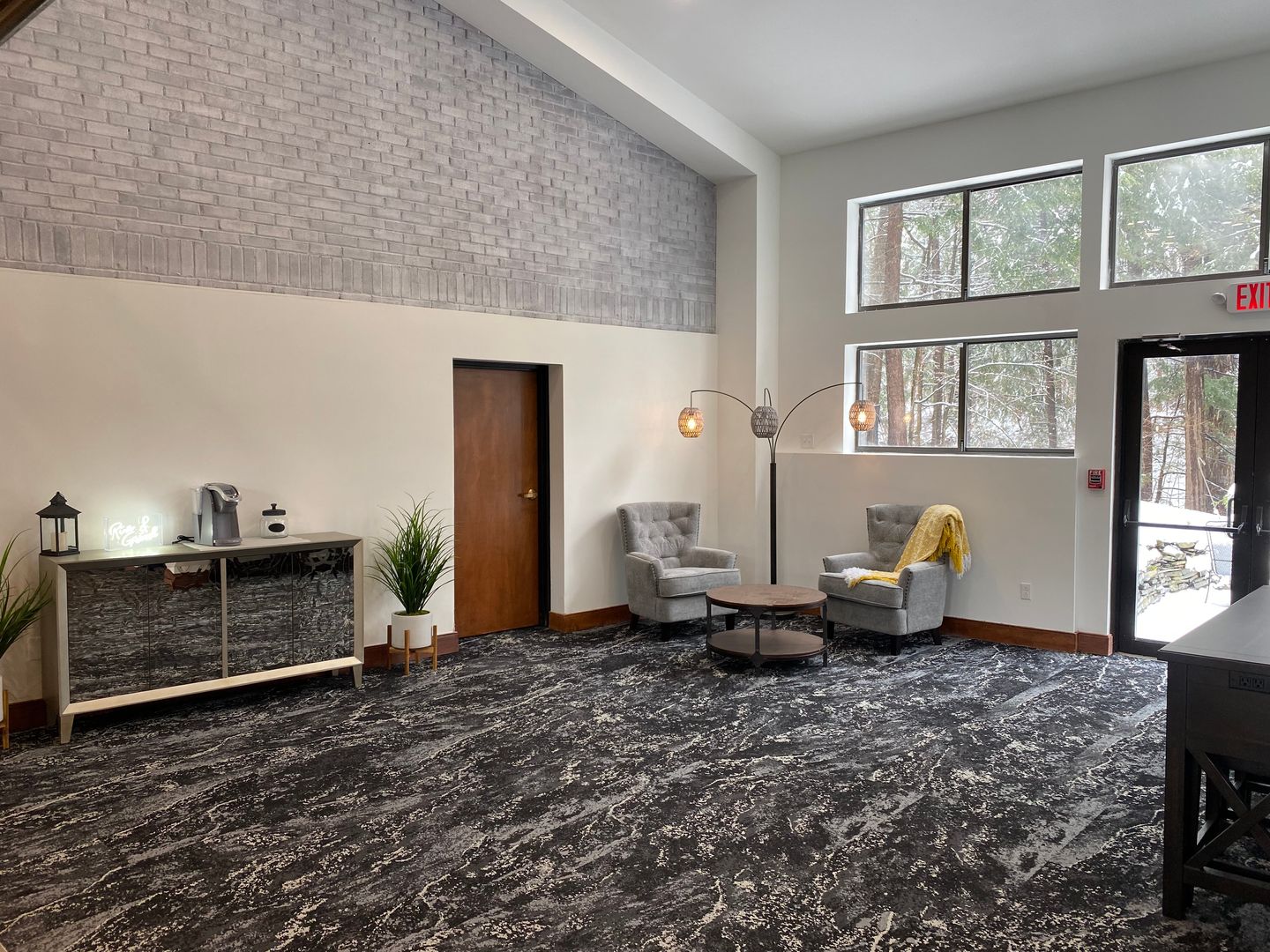 South Burlington Apartment: 144 Larkin Way