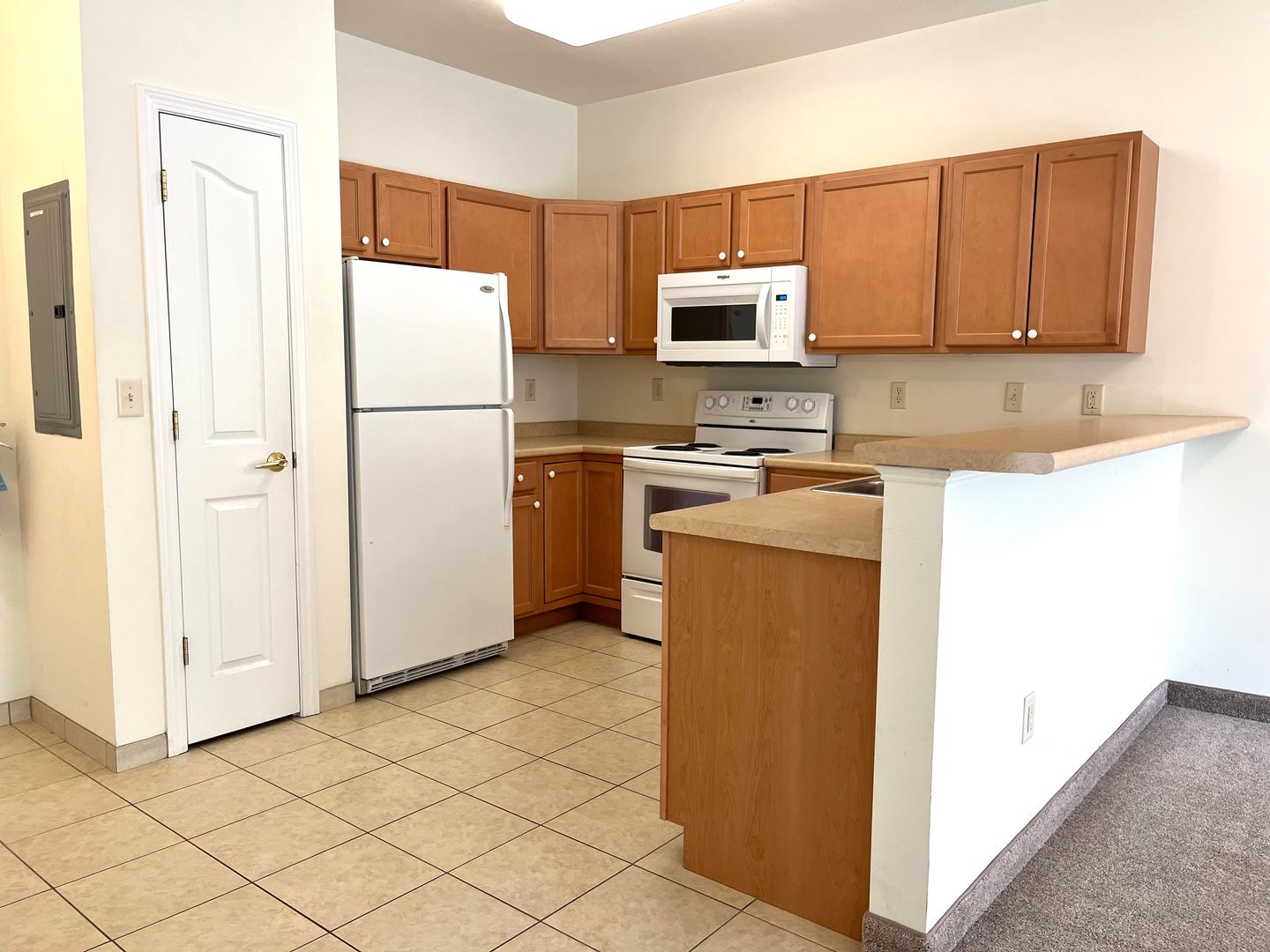 Burlington Apartment: 388 Shelburne Road