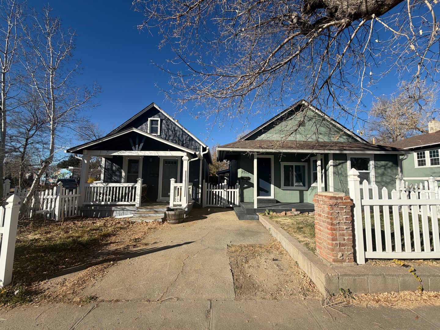 Edgewater House: 2515 Ames Street