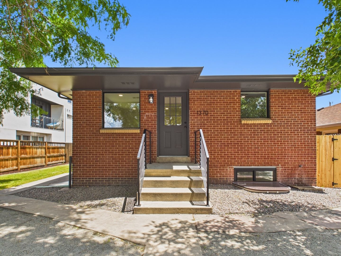 Denver Apartment: 1370-1372 Zenobia St.