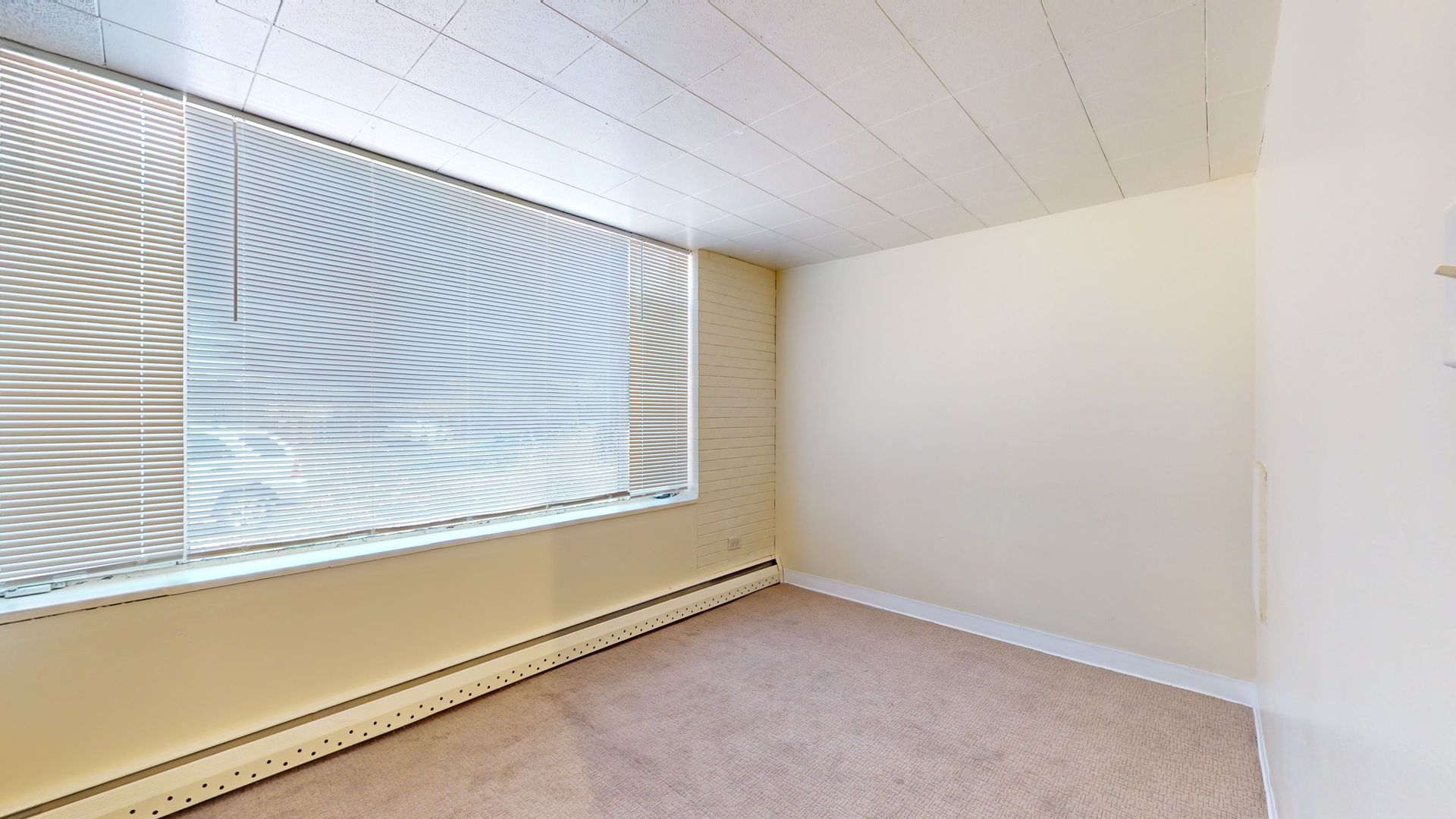 Two Bedroom, One bathroom Lakewood Apartment 8 of 12