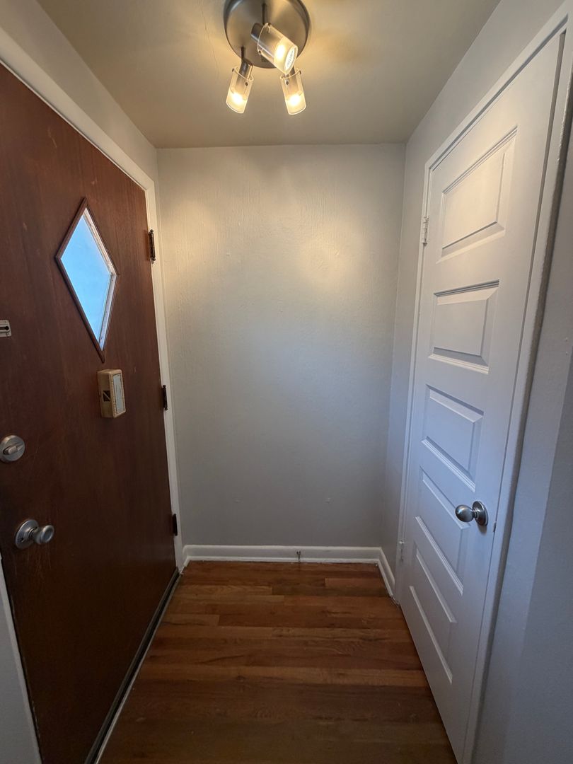 Lakewood Apartment: 7400 W. 10th Ave