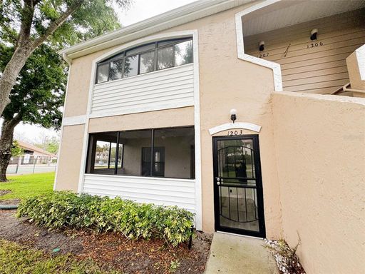 Listing Agent: Brigida Lopez LA ROSA REALTY ORLANDO – photo 1