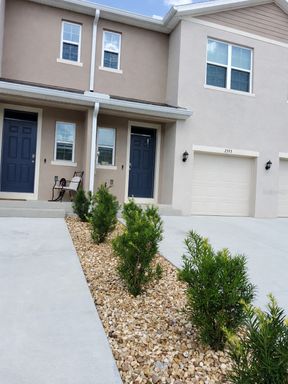 Listing Agent: Gladis Arroyave::: LA ROSA REALTY CENTRAL FLORIDA LLC – photo 1
