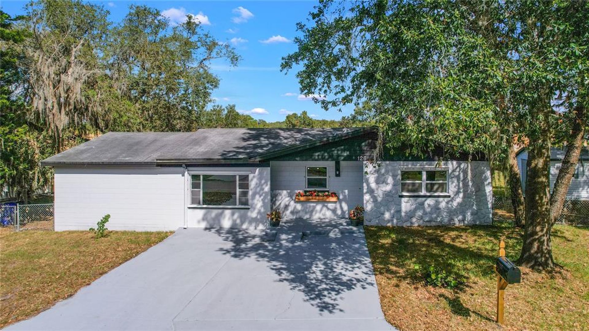 126 KENILWOOD Lane, LAKELAND, FL 33809