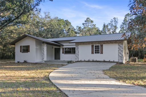 Listing Agent: Olga Tobon, La Rosa Realty Tampa