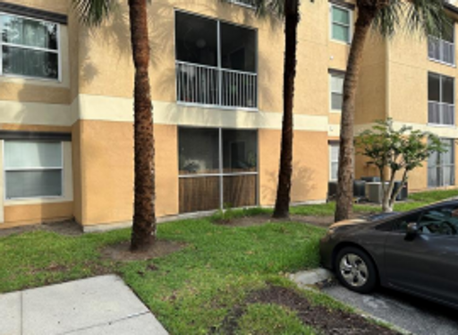 Listing Agent: Marcia Valladares, La Rosa Realty CW Properties – photo 1