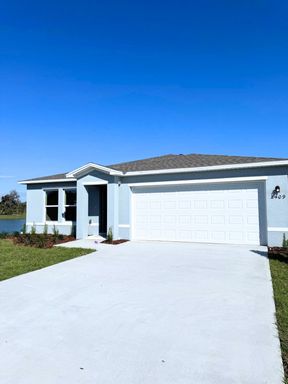 Listing Agent: Angel Negron Rivera LA ROSA REALTY ORLANDO LLC – photo 1