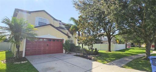 Listing Agent: Brigida Lopez of LA ROSA REALTY ORLANDO LLC – photo 1
