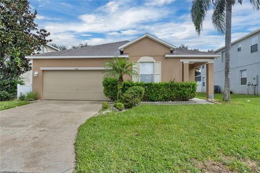 Listing Agent: Angli Nuñez Real Estate Agent, La Rosa Realty Winter Garden, LLC – photo 1