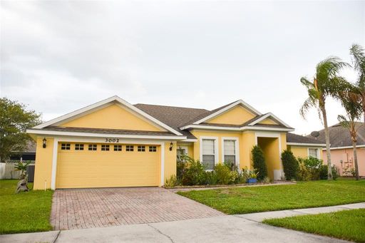 Listing Agent: Brigida Lopez of LA ROSA REALTY ORLANDO LLC – photo 1