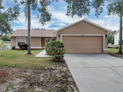 Listing Agent: Angli Nuñez Real Estate Agent, La Rosa Realty Winter Garden, LLC – photo 1