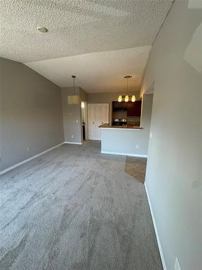 Listing Agent: Maris Berlingeri Gonzalez LA ROSA REALTY LLC – photo 1
