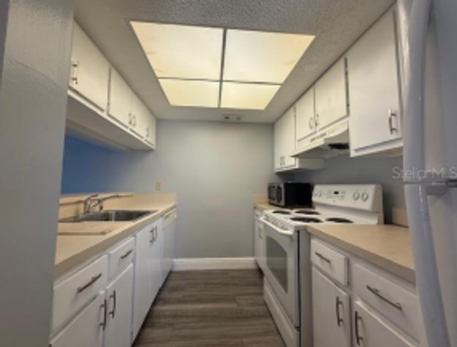 Listing Agent - Bernardo Reynoso - - - La Rosa Realty, LLC – photo 1