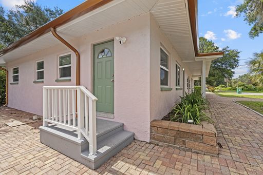 Listing Agent: Leticia Cruz, PA of LA ROSA REALTY, LLC