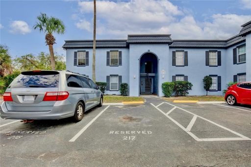 Listing Agent: Rosalina Martinez LA ROSA REALTY LLC – photo 1