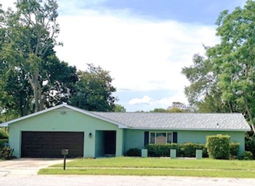 Listing Agent - Simone Edwards - - - La Rosa Realty – photo 1