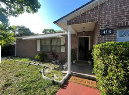 Listing Agent: Miriam L. Hernandez LA ROSA REALTY ORLANDO LLC