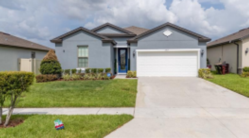 Listing Agent: Johanny Saldana LA ROSA REALTY KISSIMMEE