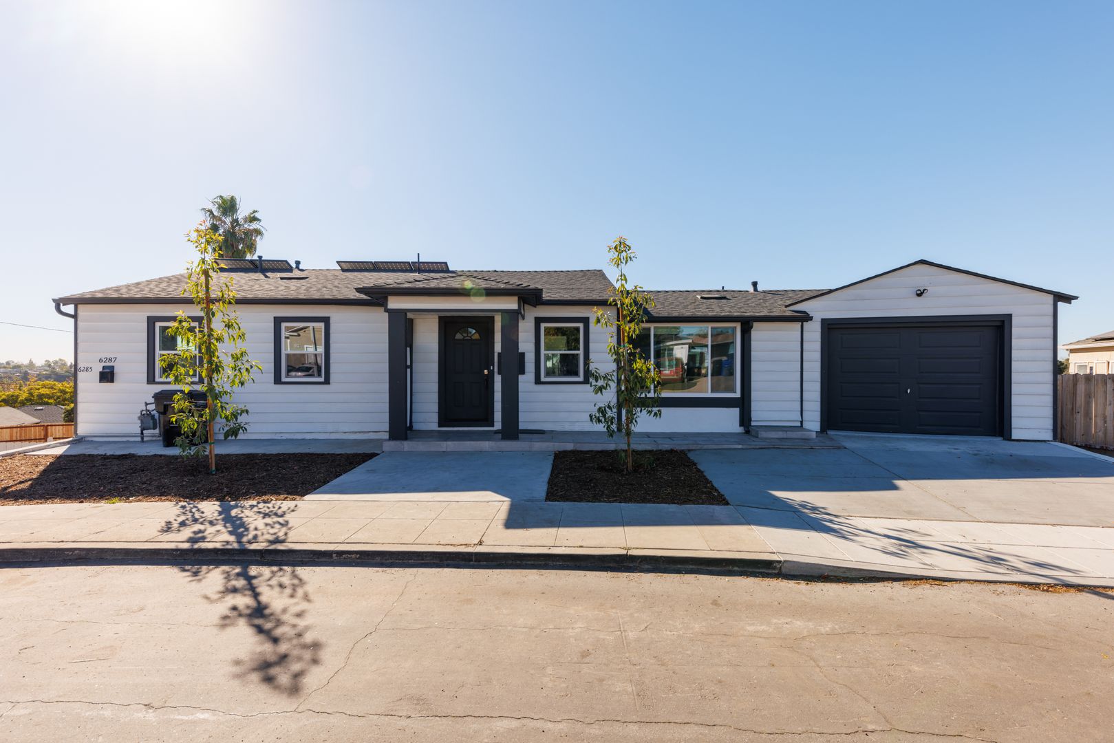 San Diego House: 6283 Lorca Drive