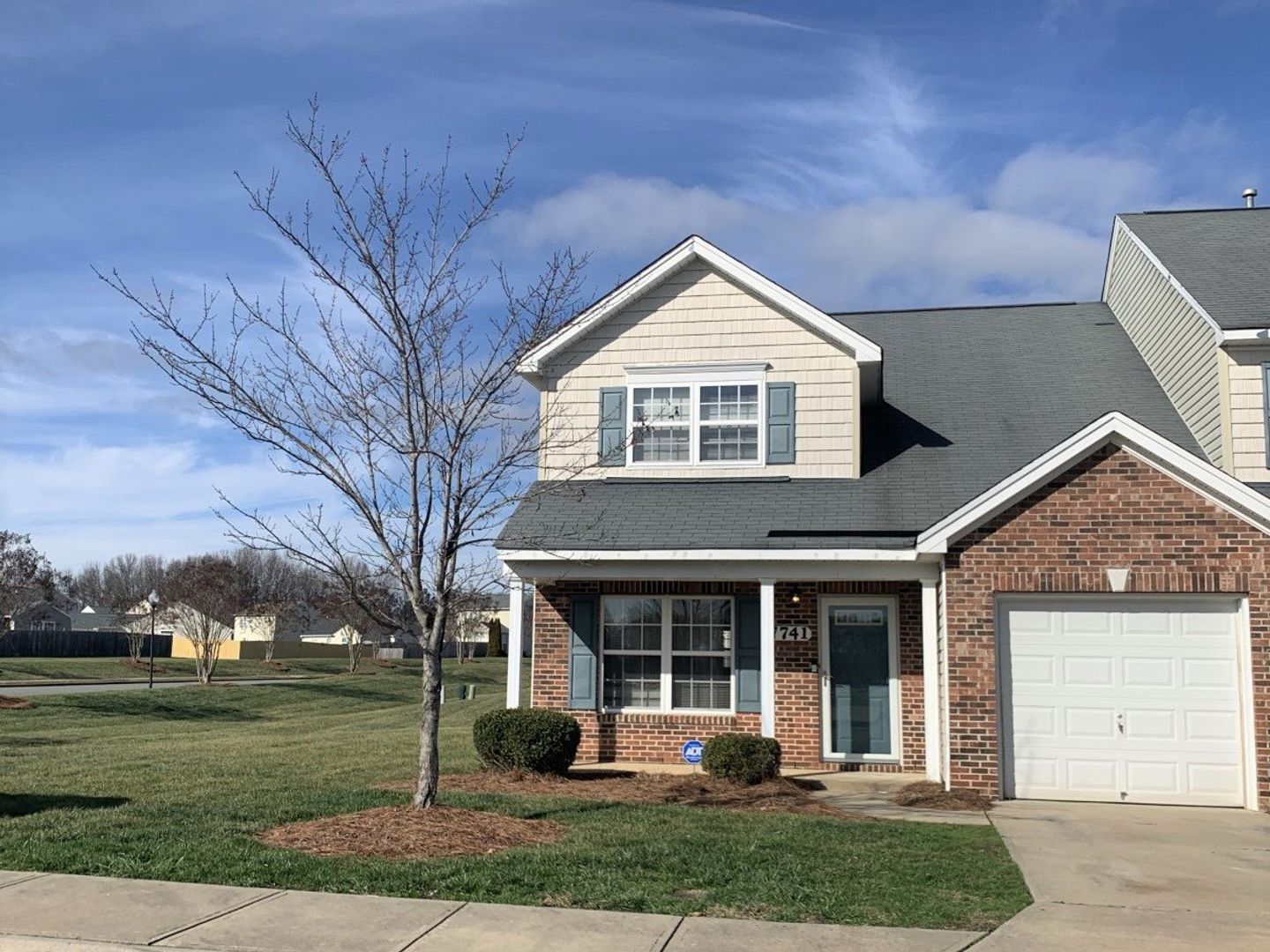 Whitsett House: 7741 Oliver Park Drive