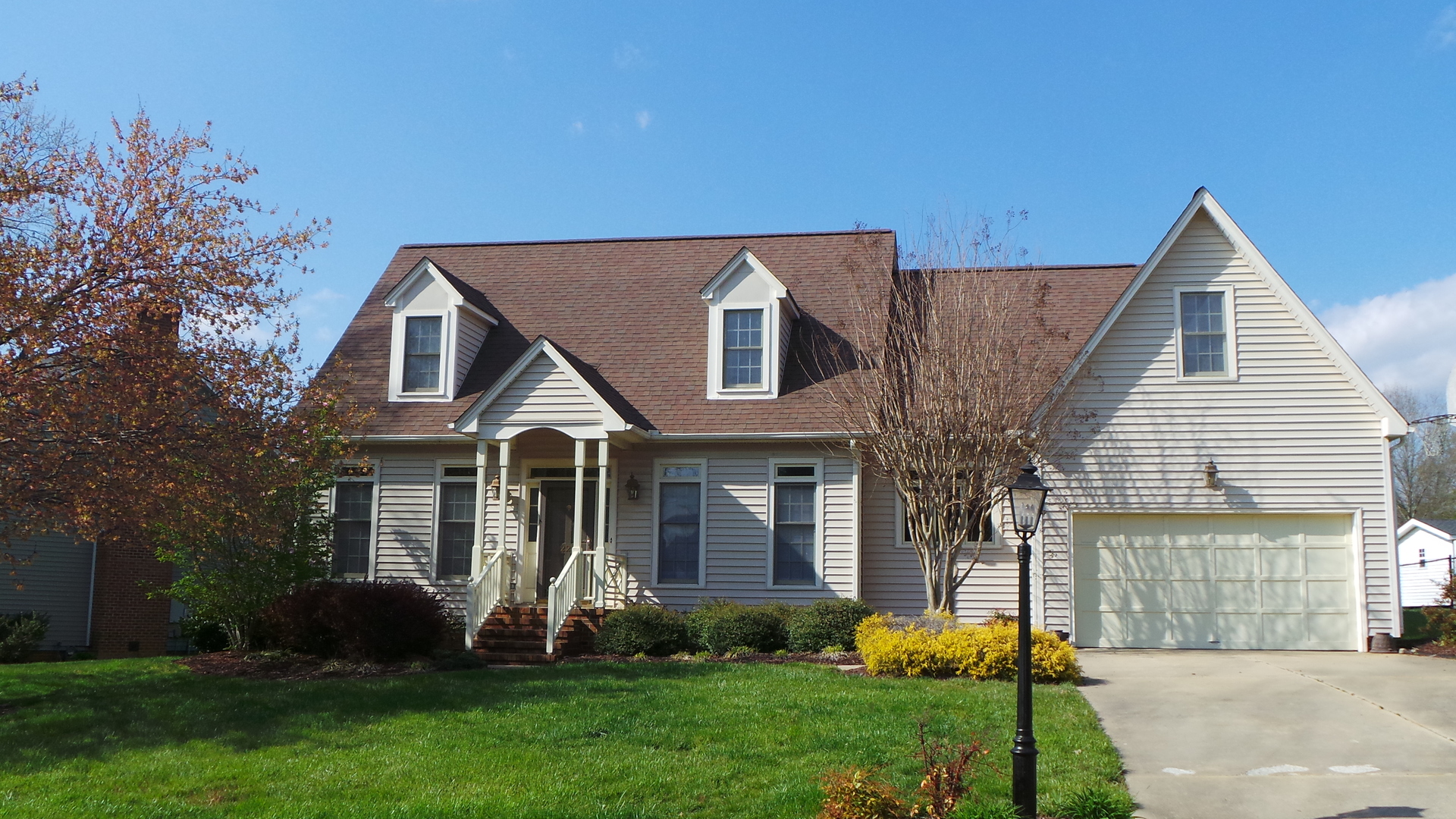 Burlington House: 223 Oakland Drive