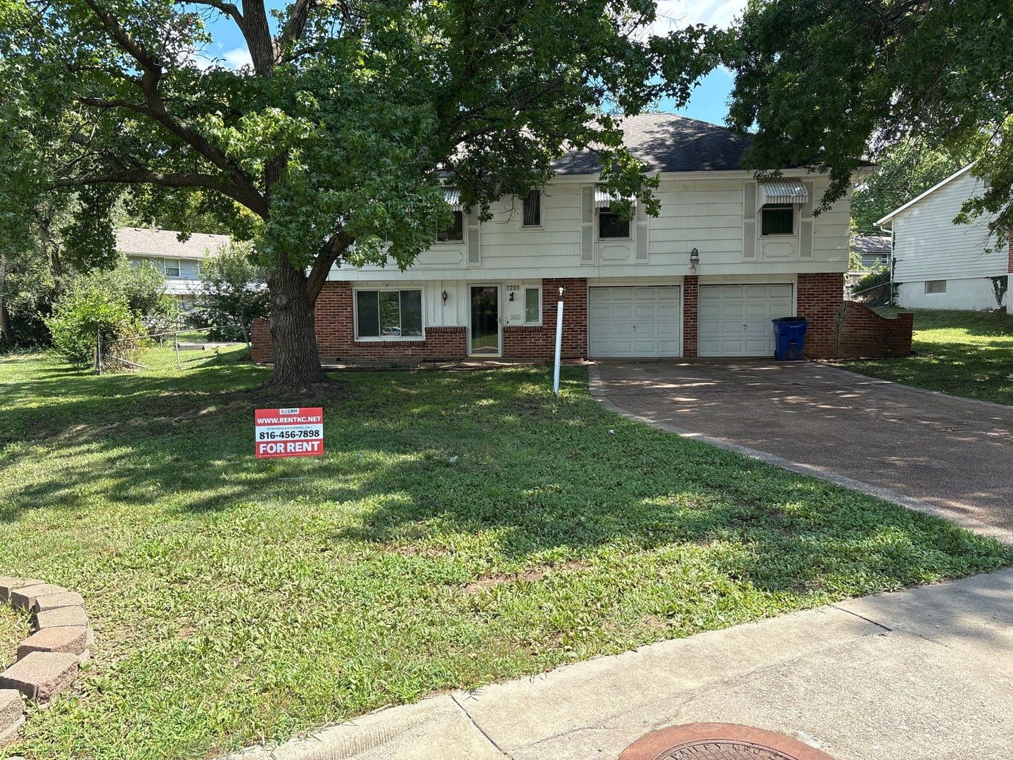 Raytown House: 7201 Hardy Ave