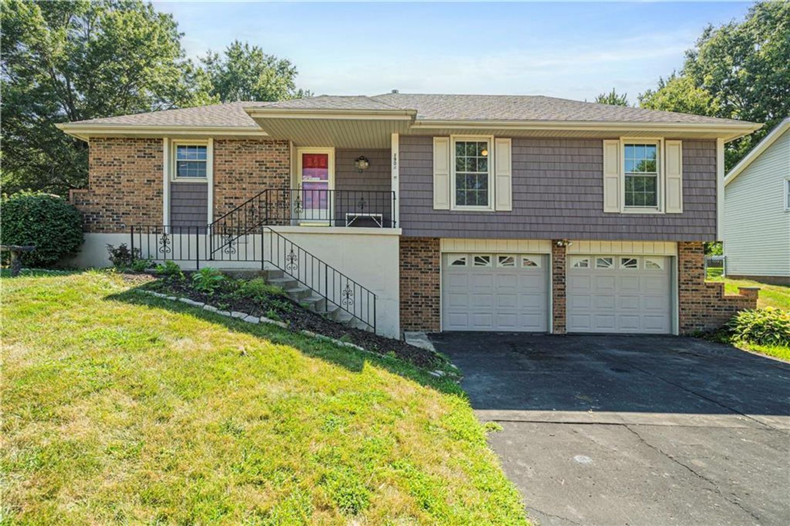 Liberty House: 1904 Place Liberte Drive