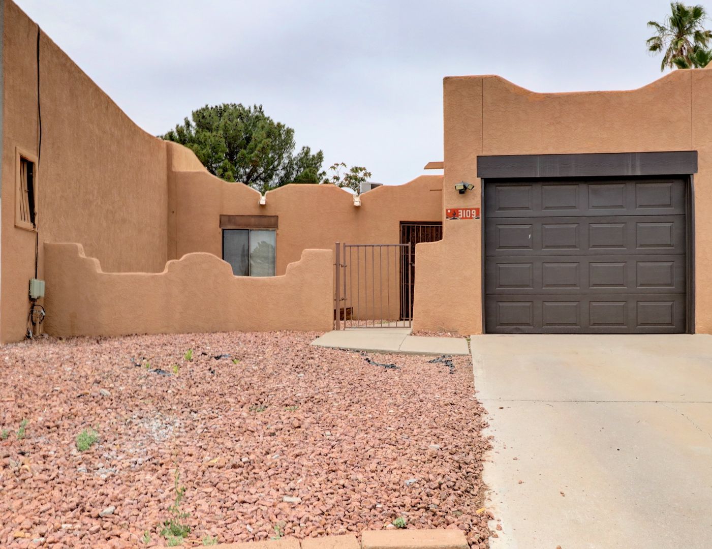 Las Cruces House: 3109 Las Placitas