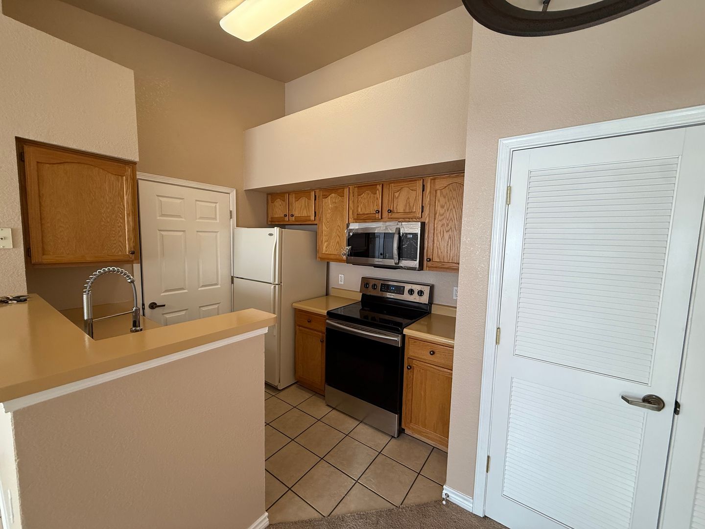 Las Cruces House: 3901 Sonoma Springs