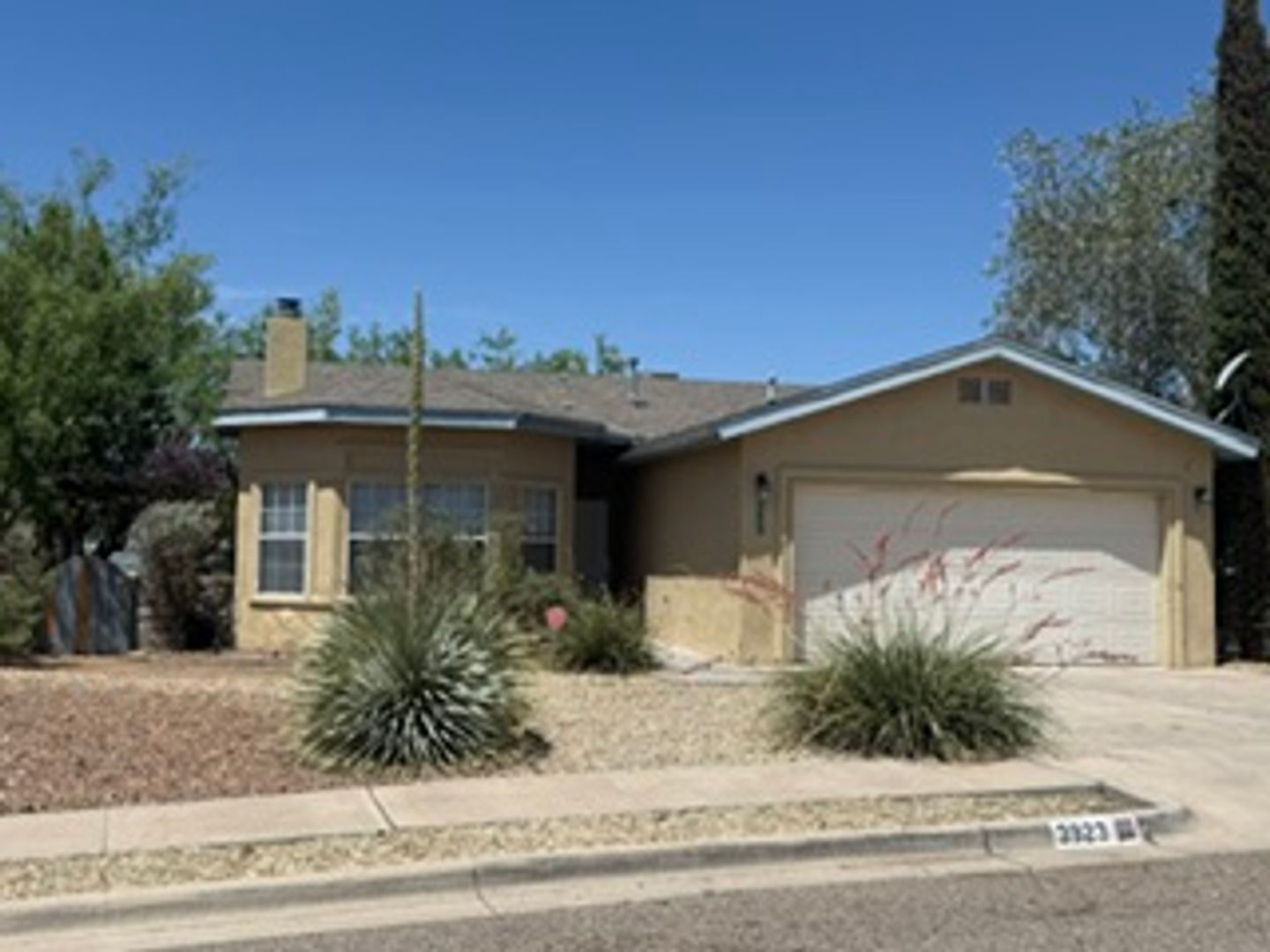 Las Cruces House: 3923 Ramrod Forge