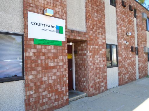 Studio 9 - Courtyard