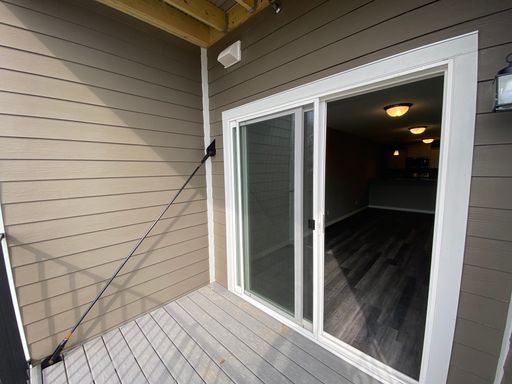 Listing photo thumbnail